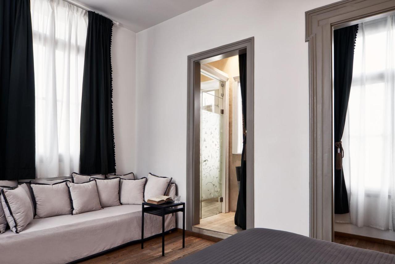 Emporikon Athens Hotel Bagian luar foto